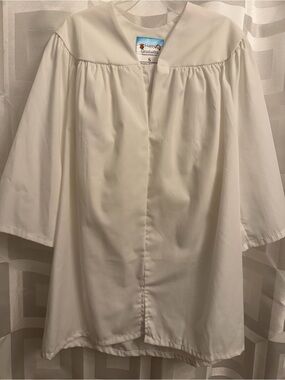 White Kindergarten graduation gown size small